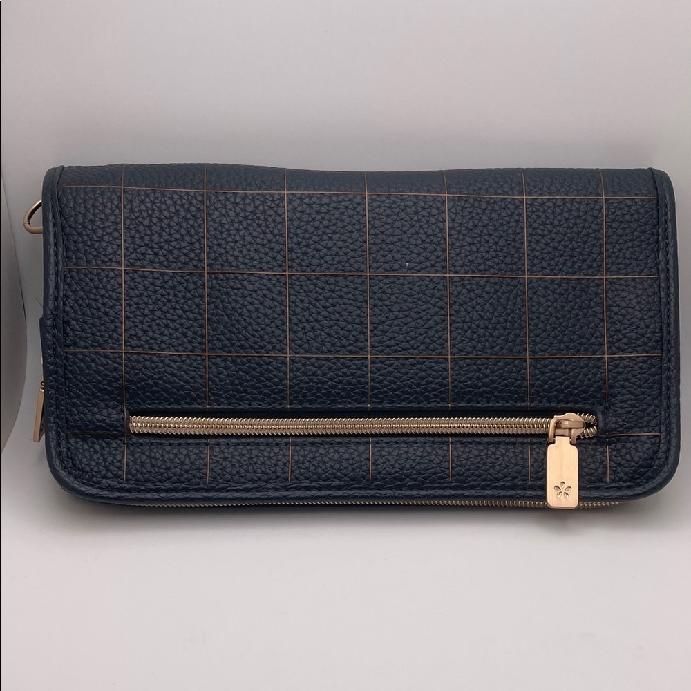 Chic Navy Grid Pattern Clutch - Picture 1 of 8